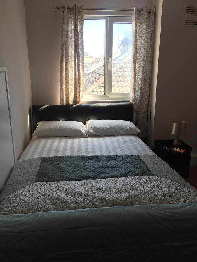 Готель Elris Essex House Клактон-он-Сі Екстер'єр фото