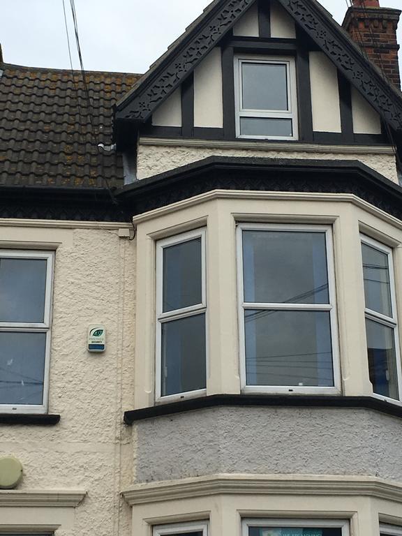 Готель Elris Essex House Клактон-он-Сі Екстер'єр фото