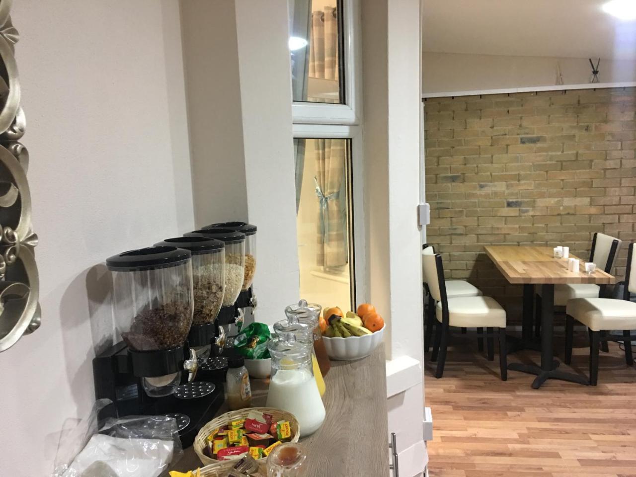 Готель Elris Essex House Клактон-он-Сі Екстер'єр фото